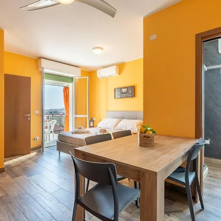 Apartment - Terrazza Vivibile A 5 Minuti Dalle Spiagge